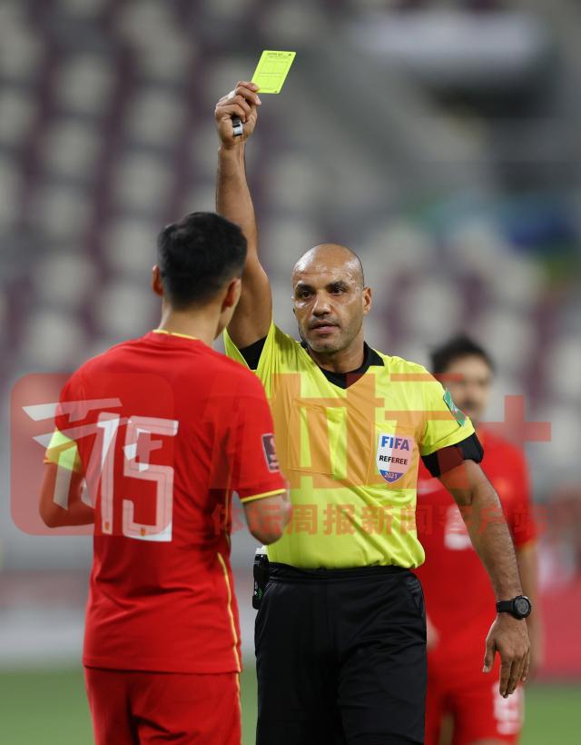 竞彩足球-【科普】吴曦不停赛可战越南 与阿兹蒙情况不同