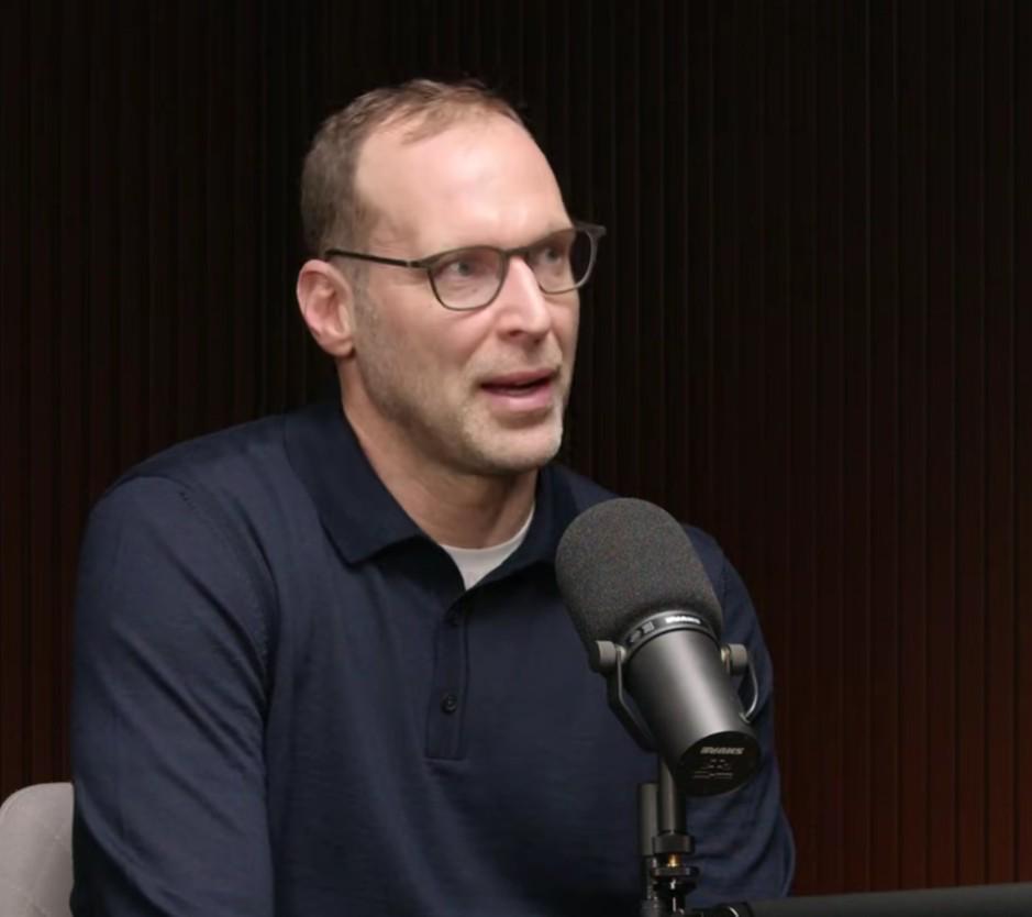 竞彩足球中奖查询-切赫:重伤恢复后,我更能接受失败;顶级门将决定球队上限